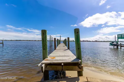View/Area - 1327 Oak Forest Dr, Ormond Beach, FL 32174 photo 3 of 13