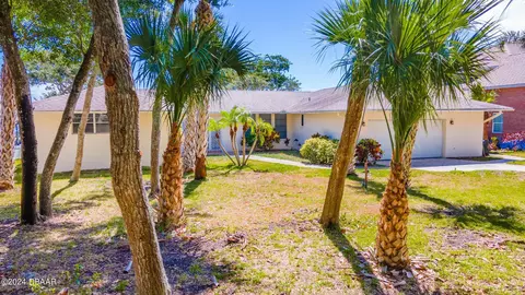 Exterior - 1327 Oak Forest Dr, Ormond Beach, FL 32174 photo 9 of 11