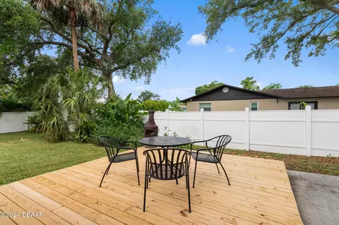 Exterior - 742 N Beach St, Ormond Beach, FL 32174 photo 5 of 10
