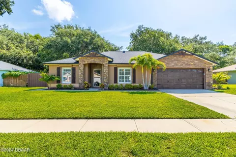 88 Spinnaker Cir, South Daytona, FL 32119