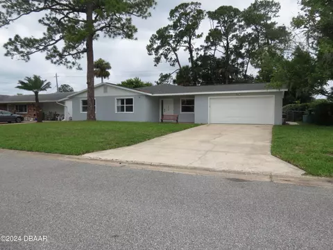 514 Eagle Dr, Holly Hill, FL 32117