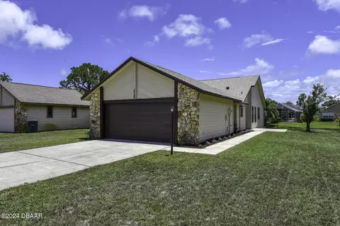 115 Crested Auklet Ct, Daytona Beach, FL 32119