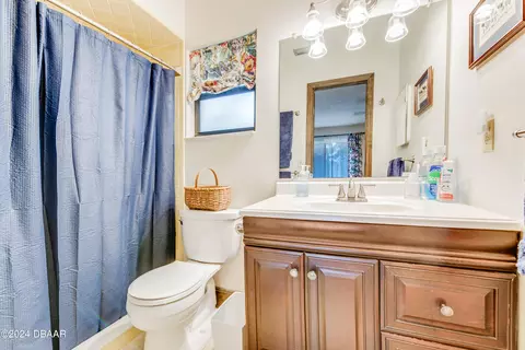 Bath - 1312 Overbrook Dr, Ormond Beach, FL 32174 photo 1 of 2
