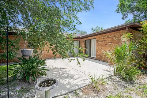 Exterior - 1312 Overbrook Dr, Ormond Beach, FL 32174 photo 4 of 5
