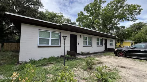867 Winchester St, Daytona Beach, FL 32114