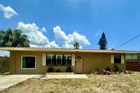 121 Atares Ave, Daytona Beach, FL 32118