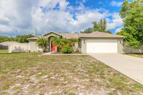 2832 Juniper Dr, Edgewater, FL 32141