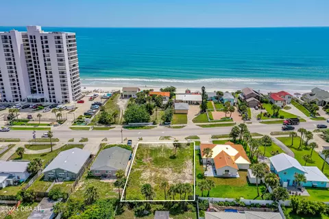3866 S Atlantic Ave, Daytona Beach, FL 32118