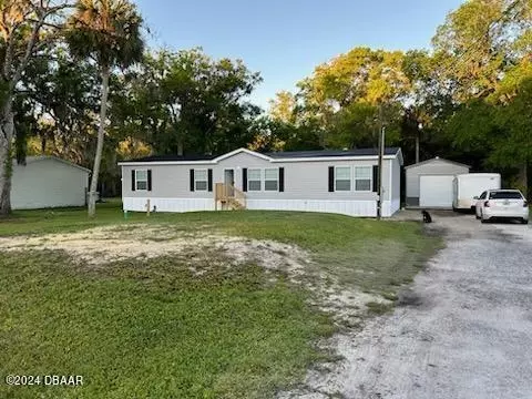 1432 Elizabeth St, New Smyrna Beach, FL 32168