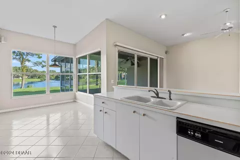 Kitchen - 30 Creek Bluff Way, Ormond Beach, FL 32174 photo 5 of 6