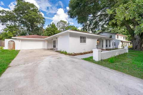 812 Lake Elbert Ct, Winter Haven, FL 33881