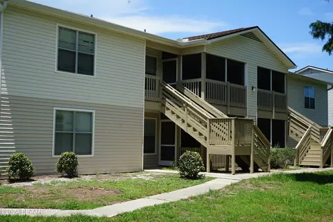 1600 Big Tree Rd #I7, South Daytona, FL 32119