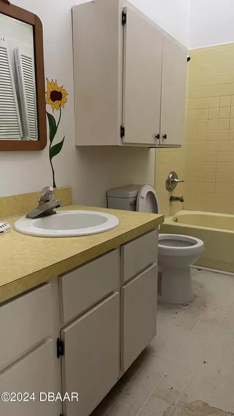 Bath - 1085 Hall Rd, Malabar, FL 32950 photo 2 of 2