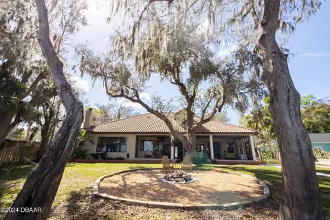 Exterior - 175 Whitcomb Dr, Geneva, FL 32732 photo 11 of 20