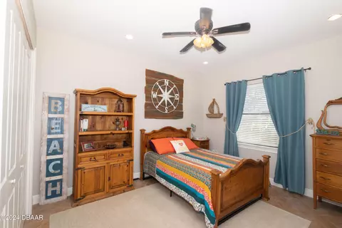 Bedroom - 175 Whitcomb Dr, Geneva, FL 32732 photo 4 of 6