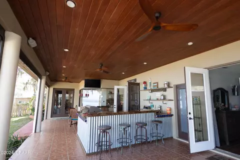 Exterior - 175 Whitcomb Dr, Geneva, FL 32732 photo 7 of 20