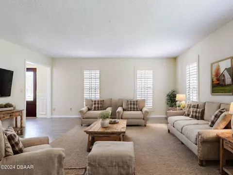 Living - 30 Choctaw Trl, Ormond Beach, FL 32174 photo 7 of 18