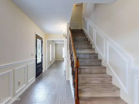 Entry Way - 30 Choctaw Trl, Ormond Beach, FL 32174 photo 3 of 11