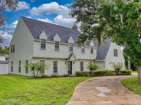 Exterior - 30 Choctaw Trl, Ormond Beach, FL 32174 photo 16 of 25