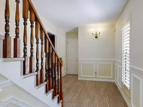 Entry Way - 30 Choctaw Trl, Ormond Beach, FL 32174 photo 2 of 11