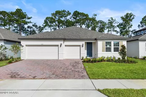 2149 Divot Dr, Daytona Beach, FL 32124
