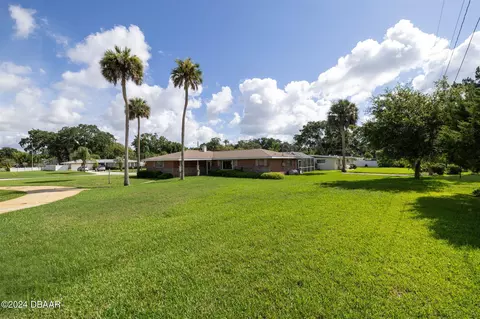2057 Magnolia Ave, South Daytona, FL 32119