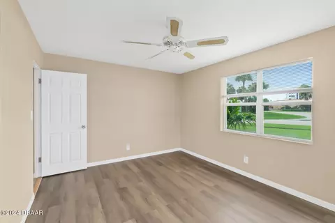 4 Sunny Shore Dr, Ormond Beach, FL 32176 photo 18