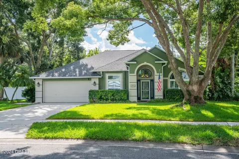 1359 S Wembley Cir, Port Orange, FL 32128