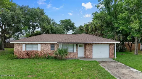 10 Raintree Dr, Port Orange, FL 32127