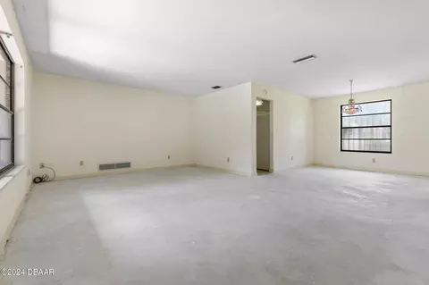 Living - 1307 Overbrook Dr, Ormond Beach, FL 32174 photo 1 of 7