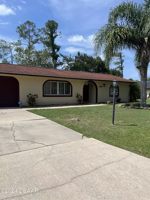 123 Beechwood Ln, Palm Coast, FL 32137