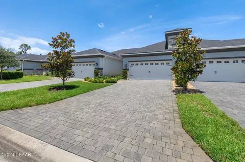 860 Pinewood Dr, Ormond Beach, FL 32174 photo 3