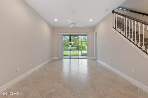 860 Pinewood Dr, Ormond Beach, FL 32174 photo 8