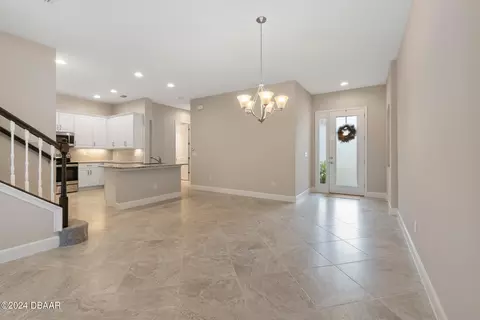 860 Pinewood Dr, Ormond Beach, FL 32174 photo 6