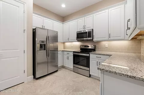 860 Pinewood Dr, Ormond Beach, FL 32174 photo 14