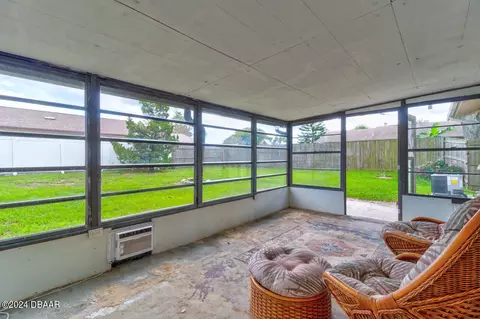 Exterior - 711 Egret Ct, Edgewater, FL 32141 photo 2 of 4