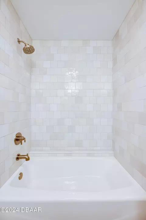 Bath - 49 River Ridge Trl, Ormond Beach, FL 32174 photo 8 of 10