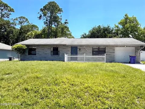 Exterior - 2721 Tamarind Dr, Edgewater, FL 32141 photo 2 of 5