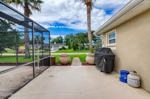 Exterior - 65 Sunny Shore Dr, Ormond Beach, FL 32176 photo 9 of 14