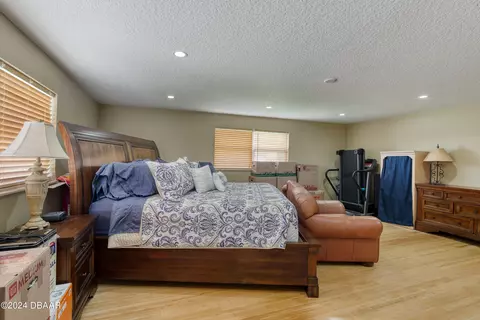 Bedroom - 65 Sunny Shore Dr, Ormond Beach, FL 32176 photo 3 of 7