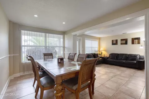 Dining - 65 Sunny Shore Dr, Ormond Beach, FL 32176 photo 4 of 4