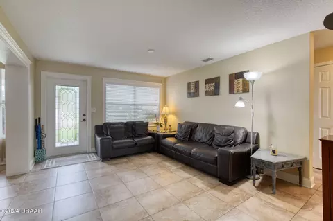 Living - 65 Sunny Shore Dr, Ormond Beach, FL 32176 photo 1 of 4