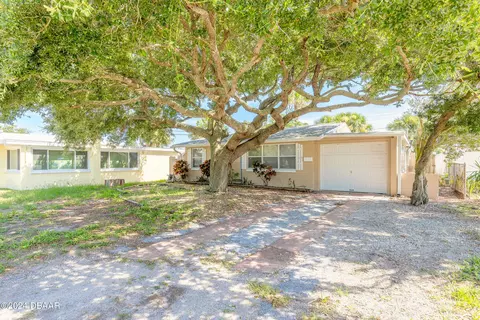 Exterior - 44 Alamanda Dr, Ormond Beach, FL 32176 photo 1 of 5