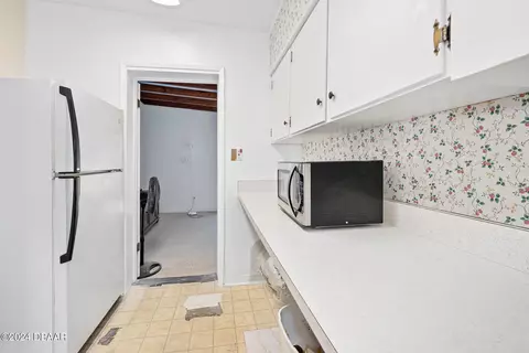 Kitchen - 111 Ray Mar Dr, Ormond Beach, FL 32176 photo 4 of 4