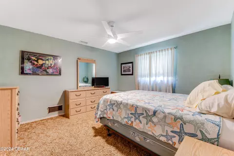 Bedroom - 841 W River Oak Dr, Ormond Beach, FL 32174 photo 3 of 5