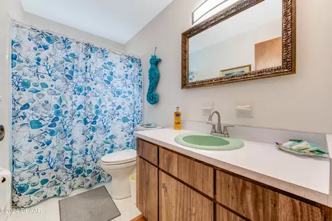 Bath - 841 W River Oak Dr, Ormond Beach, FL 32174 photo 3 of 3