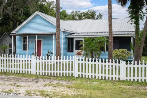 220 6th St, Daytona Beach, FL 32117