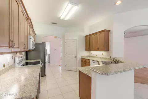 Kitchen - 3611 Mallow Dr, Ormond Beach, FL 32174 photo 3 of 5