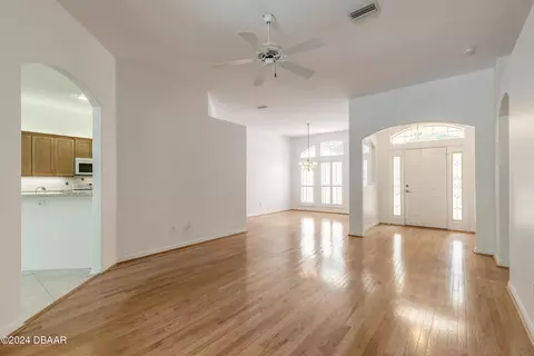 Living - 3611 Mallow Dr, Ormond Beach, FL 32174 photo 4 of 8
