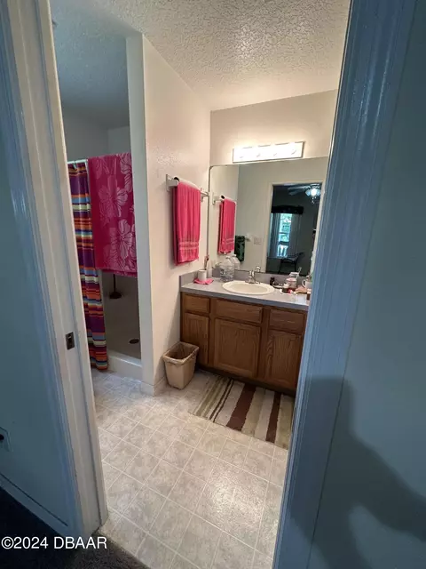 Bath - 2521 Mango Tree Dr, Edgewater, FL 32141 photo 2 of 3